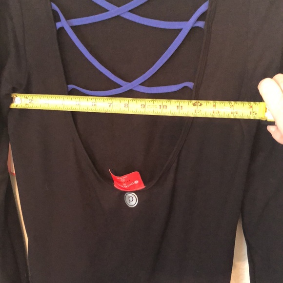 Pure Barre Hydra Pullover by Splits 59. - Picture 10 of 10